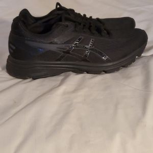 Womens Asics GT-1000 7 Black Sneaker 9.5